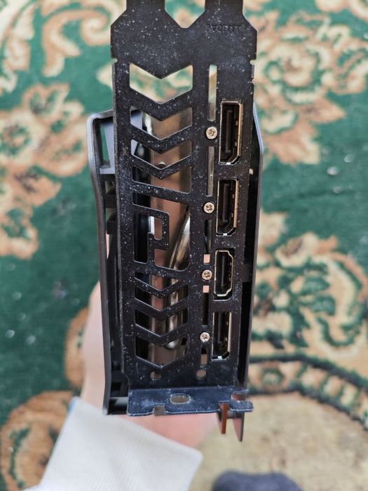 Продам відеокарту radeon rx 6600 xt