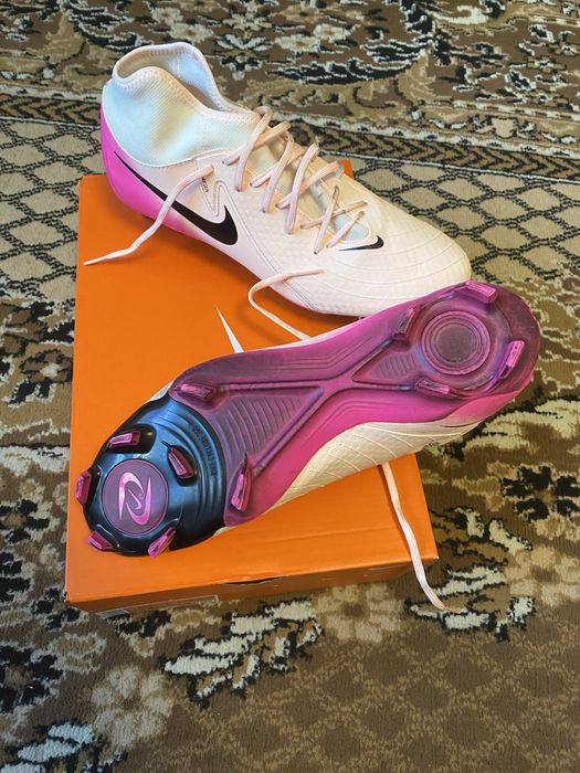 Буци Nike Phantom LUNA GX2 FG