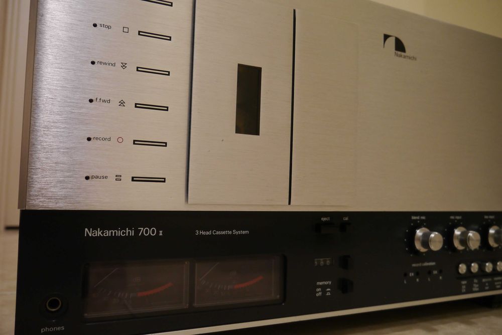 Касетна дека Nakamichi 700 II
