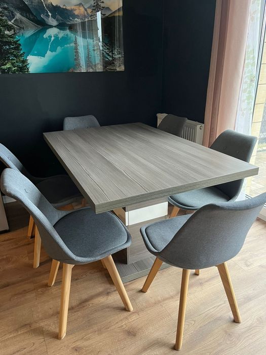 Stół kuchenny z krzesłami 140x90 w bardzo dobrym stanie