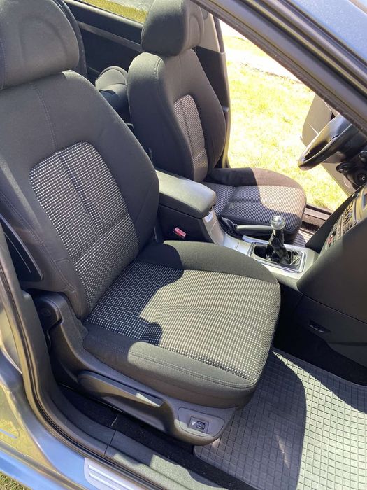 Пежо 407 SW Pegout 407 Sw дизель