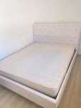 Cama queen size rosa