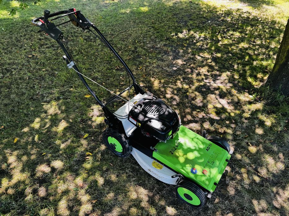 Karczownica kosiarka spalinowa do wysokiej trawy Etesia AD51 6KM/hydro