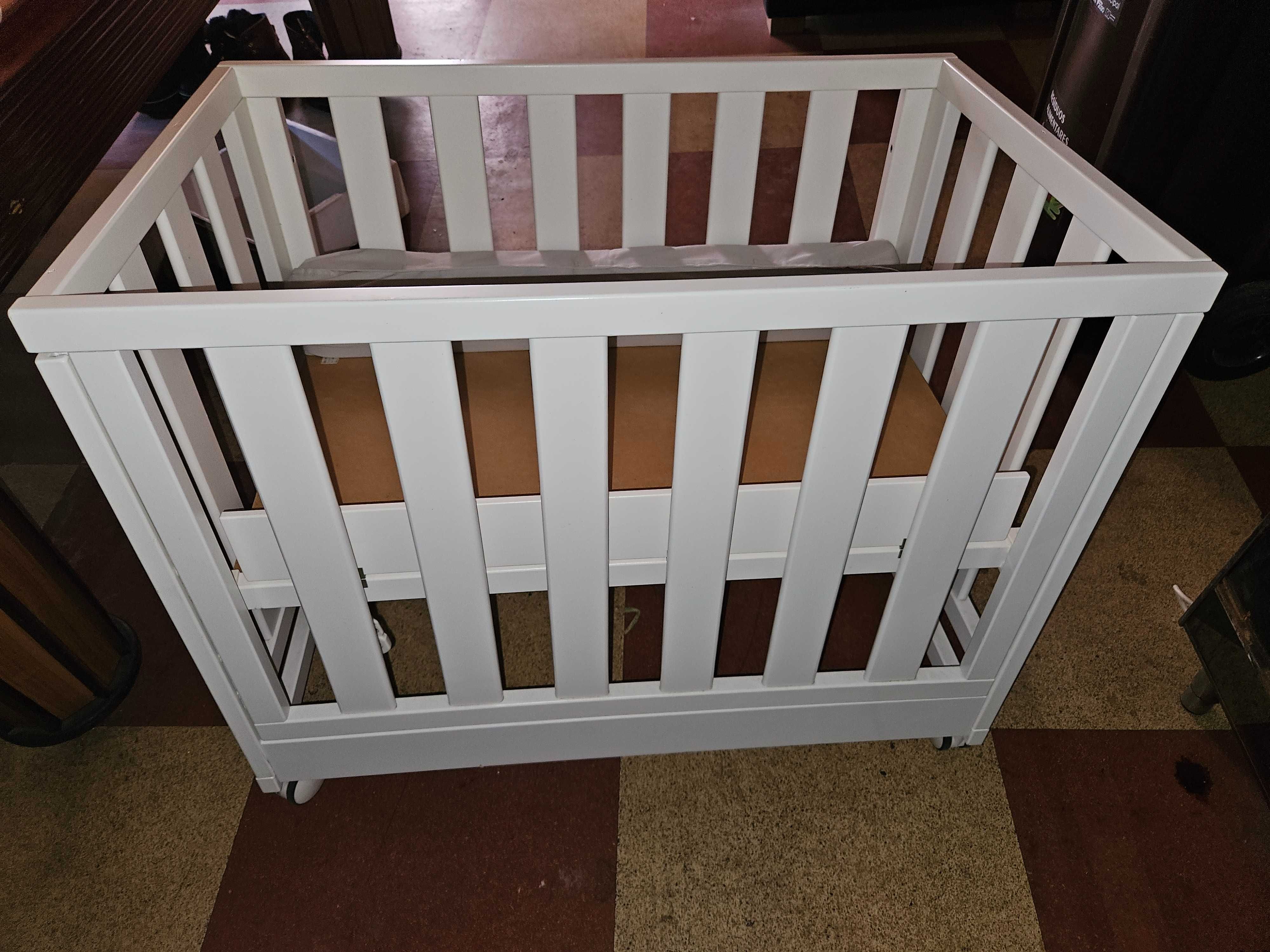 Cama bebe branca