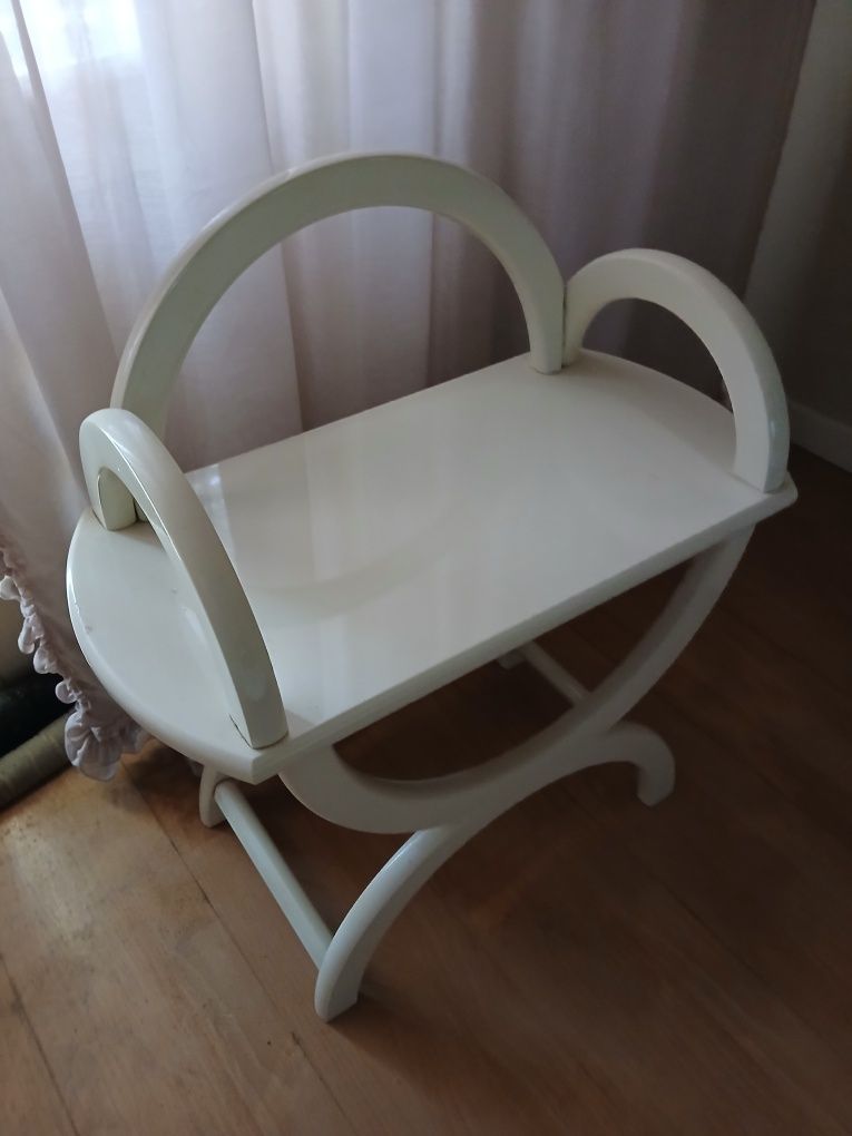 Mobiliário de quarto branco completo