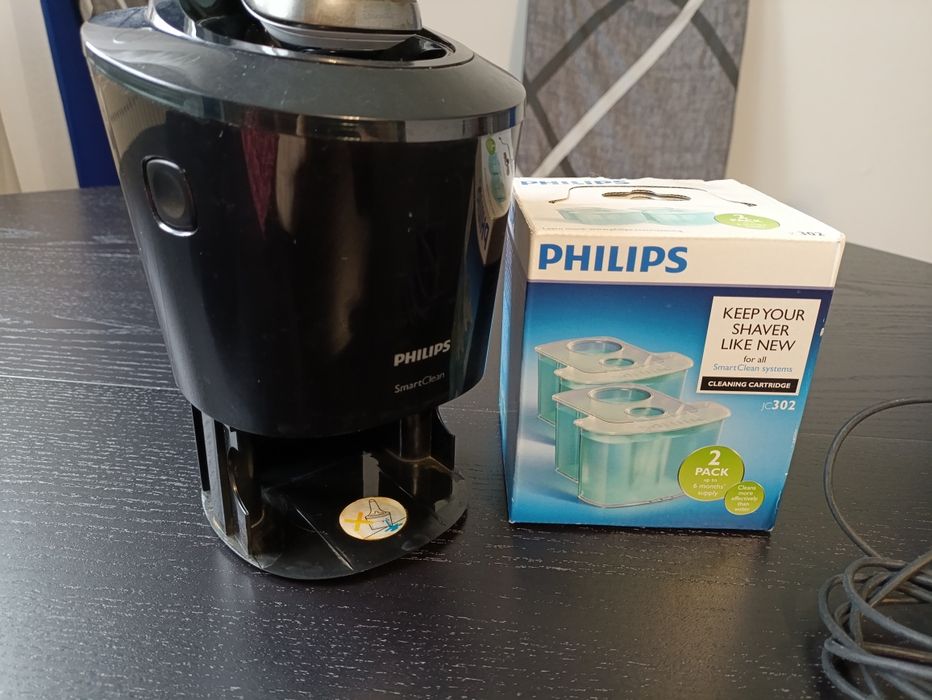 Golarka rotacyjna Philips series 7000 + stacja czyszcząca
