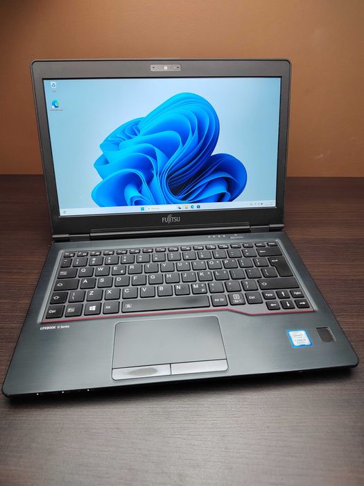 LAPTOP | Fujitsu LifeBook | 12,5" FHD | i5-8265U | 16GB RAM | 256SSD
