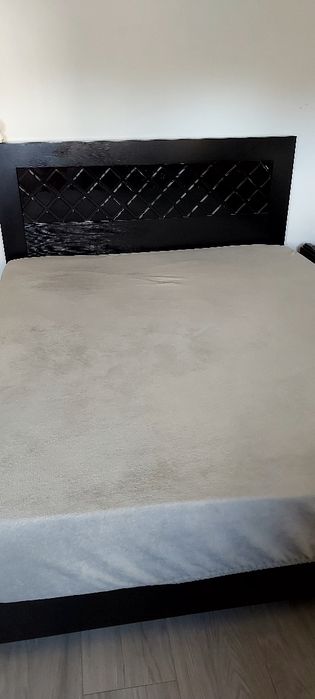 Mobilia quarto preta
