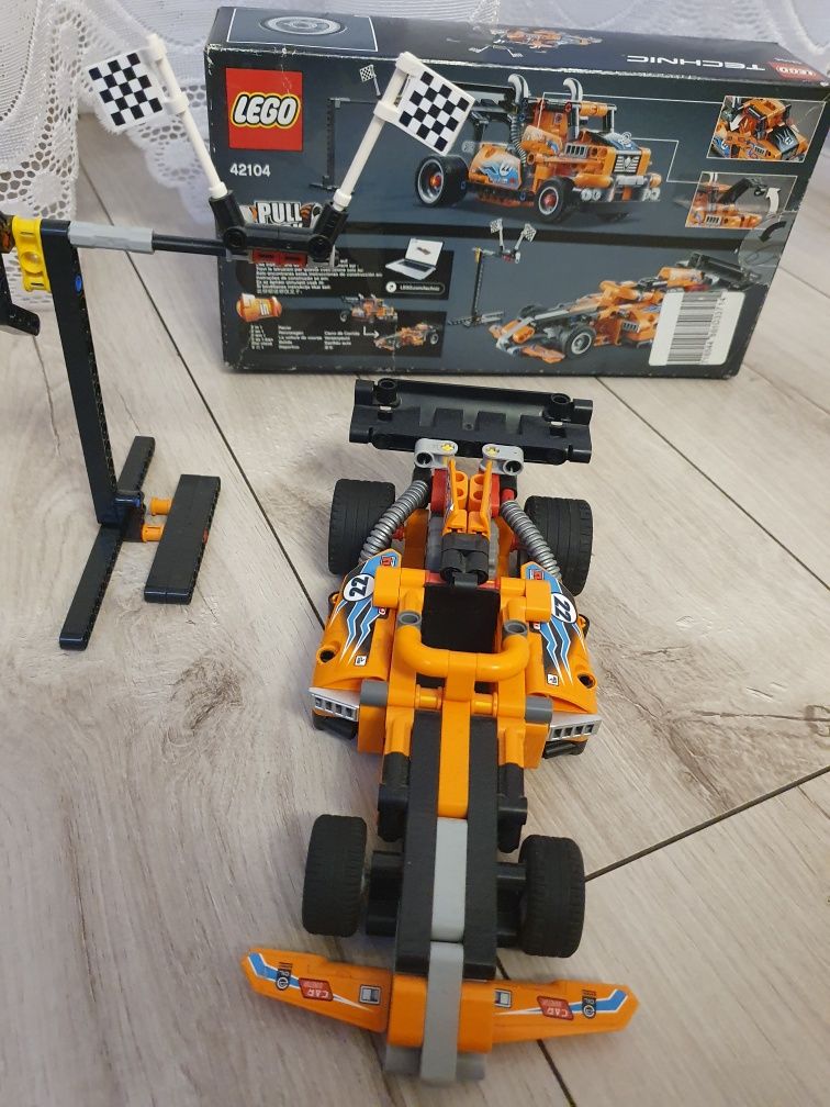 LEGO Technic 42104 Ciężarówka Wyścigowa