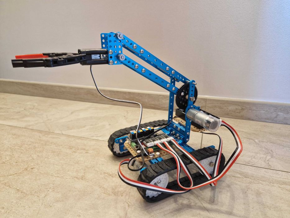 Robot edukacyjny MakeBlock Ultimate 10in1 Robot Kit 2.0