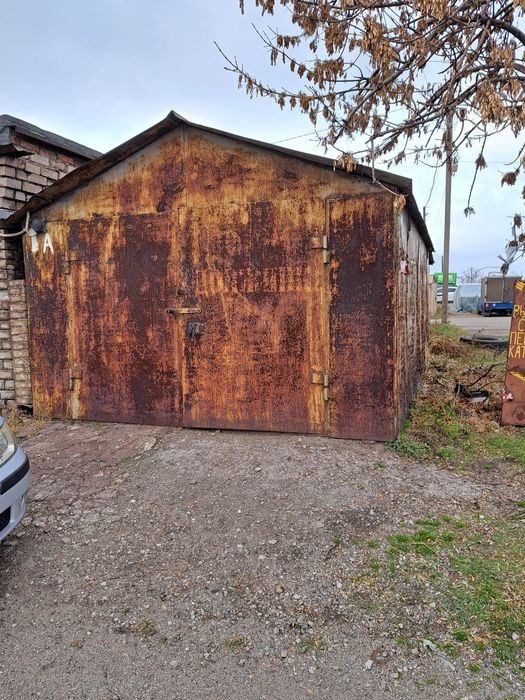 Продам гараж на Черной горе