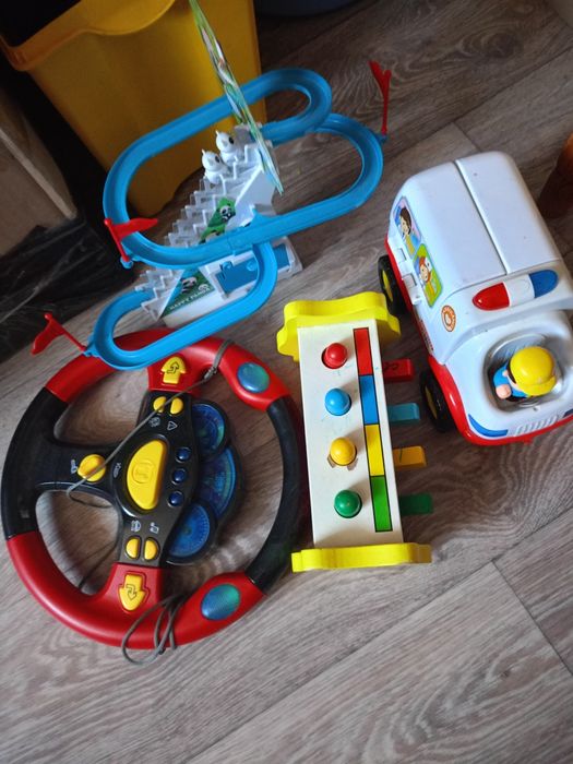 Продам іграшки для діток 3-6 років