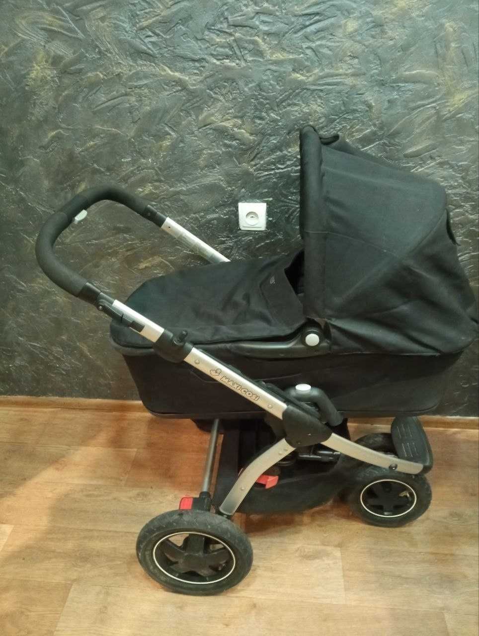 Фирменная коляска Maxi Cosi 3в1, автокресло, зимний и весенний конверт