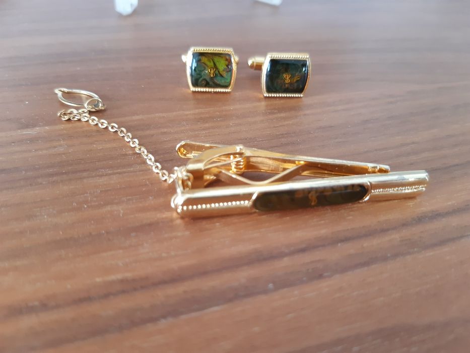 Coleção de botões de punho