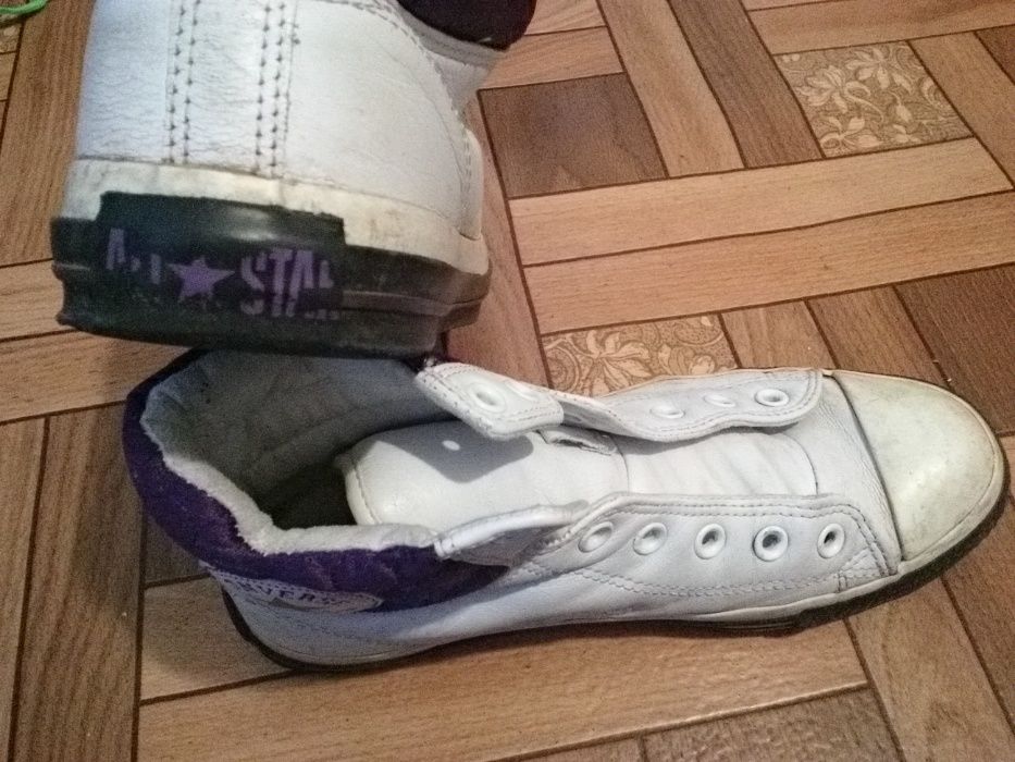 Продам оригинальные кеды convers бу зимние белые