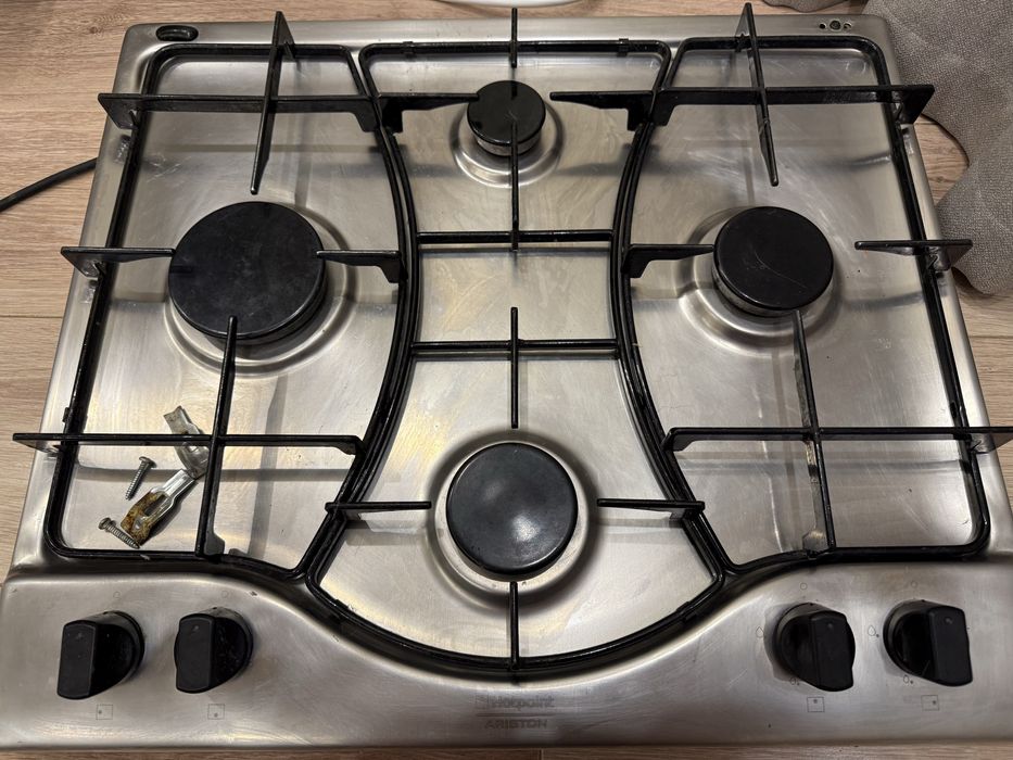 Варильна газова поверхня Ariston Hotpoint