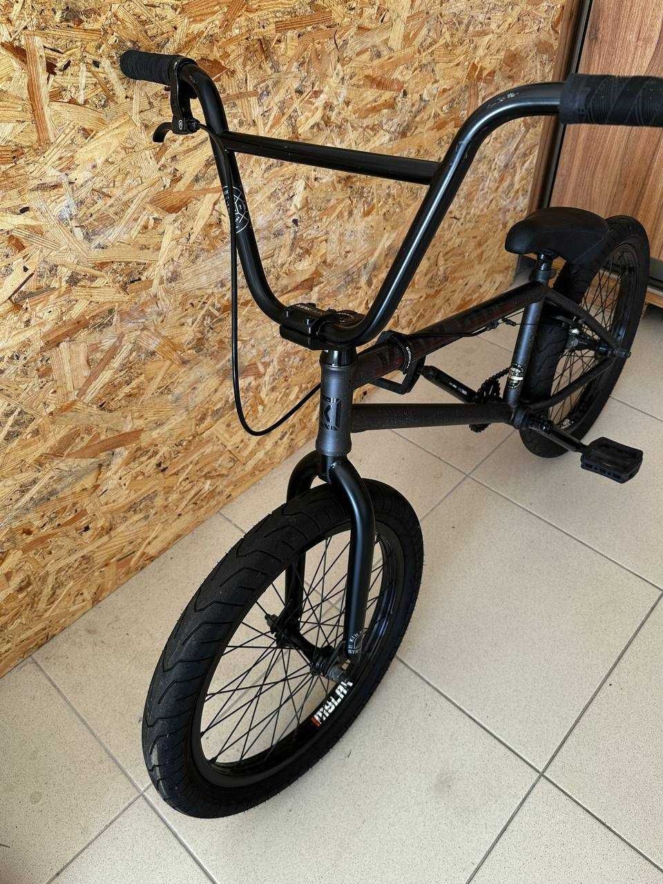 Велосипед KINK BMX Whip 2021 сірий