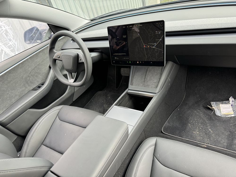 Tesla model 3 2024