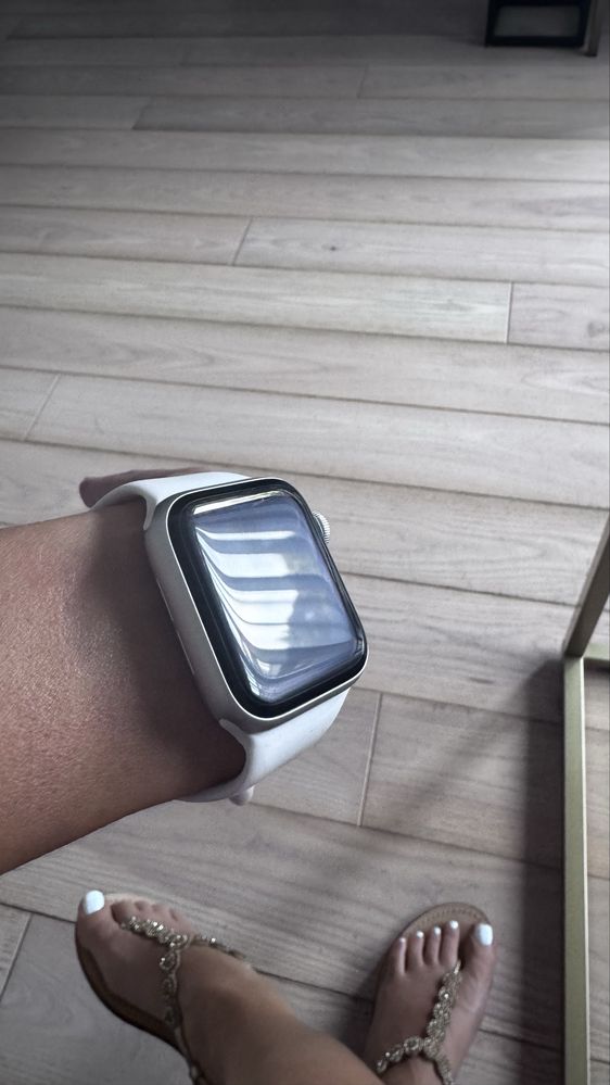Apple Iwatch SE 40mm aluminium case