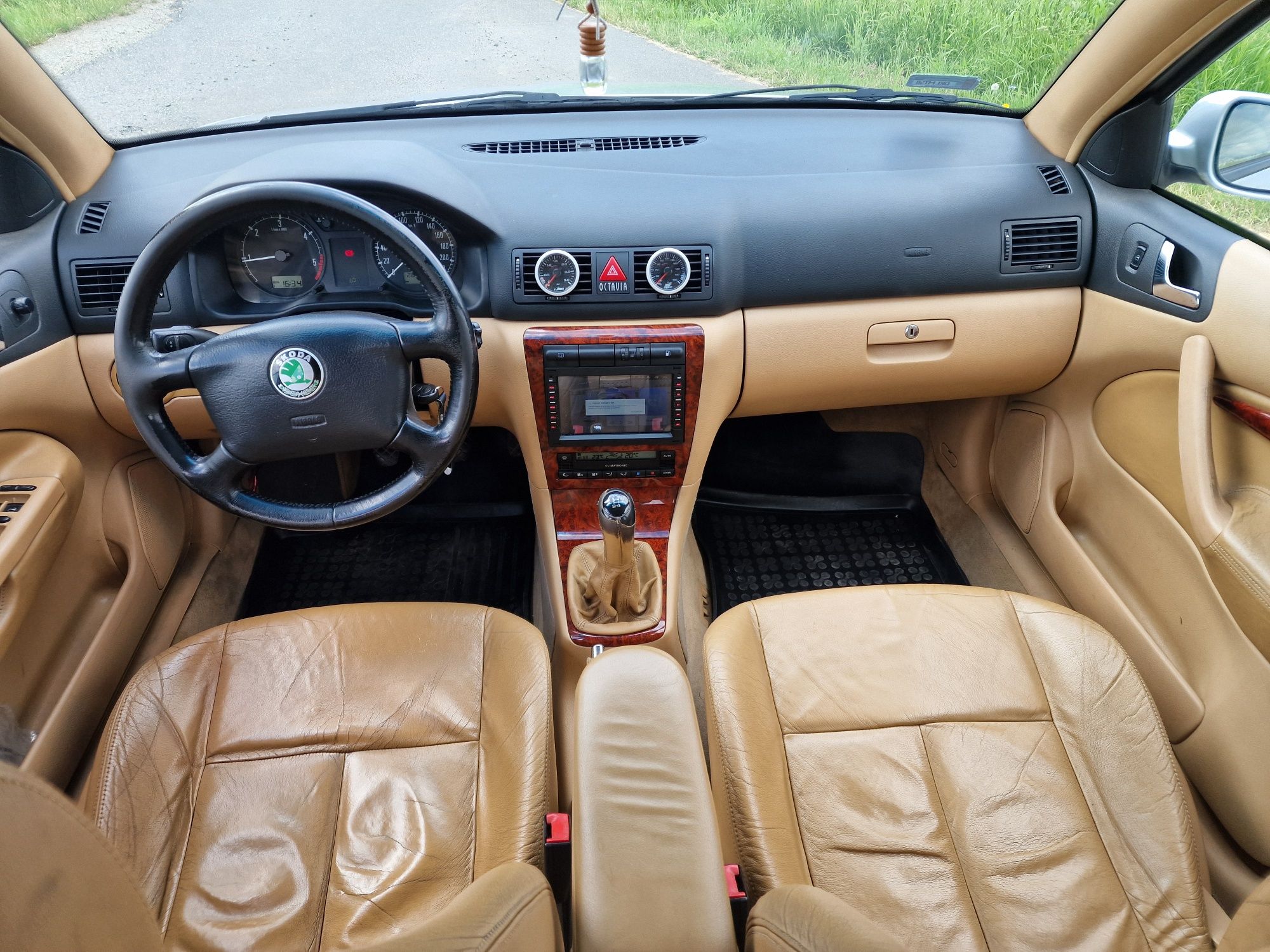 Skoda Octavia 1.9 tdi stage3 tuning Laurin & Klement climatronic