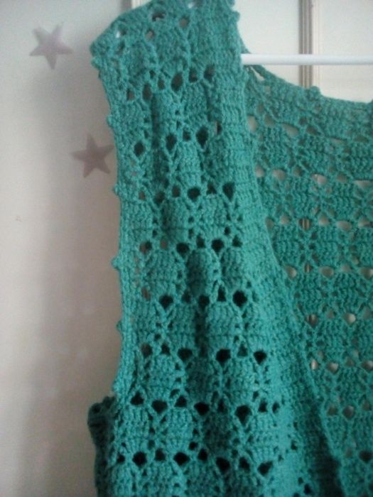 Жилет вязаный. Ручная работа.