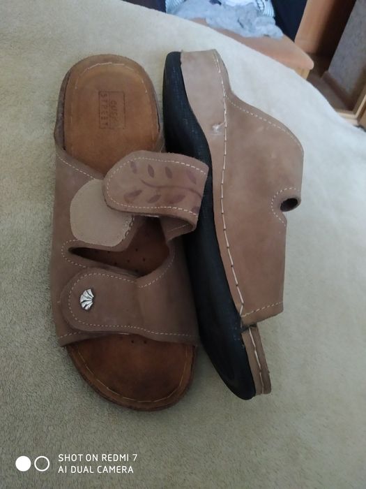 Шлепки,вьетнамки женские 39 размер.