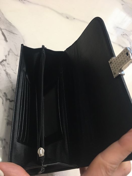 Стильный  минималистичный кожанный клатч