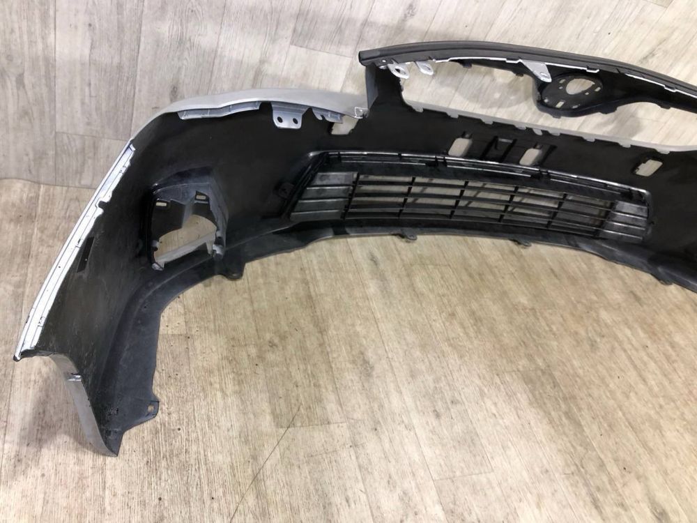 Бампер передний Toyota Corolla E15 / 2009 2010 2011 2012 г.