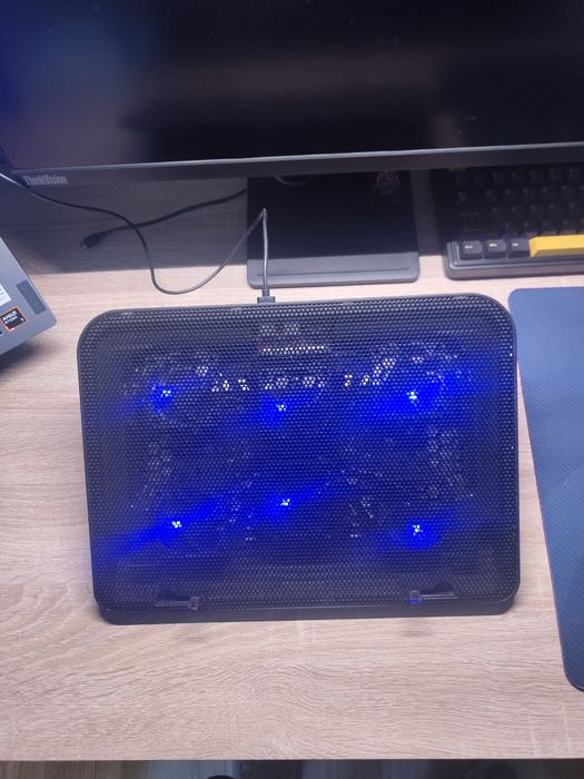 Охолоджуюча підставка для ноутбука 2E