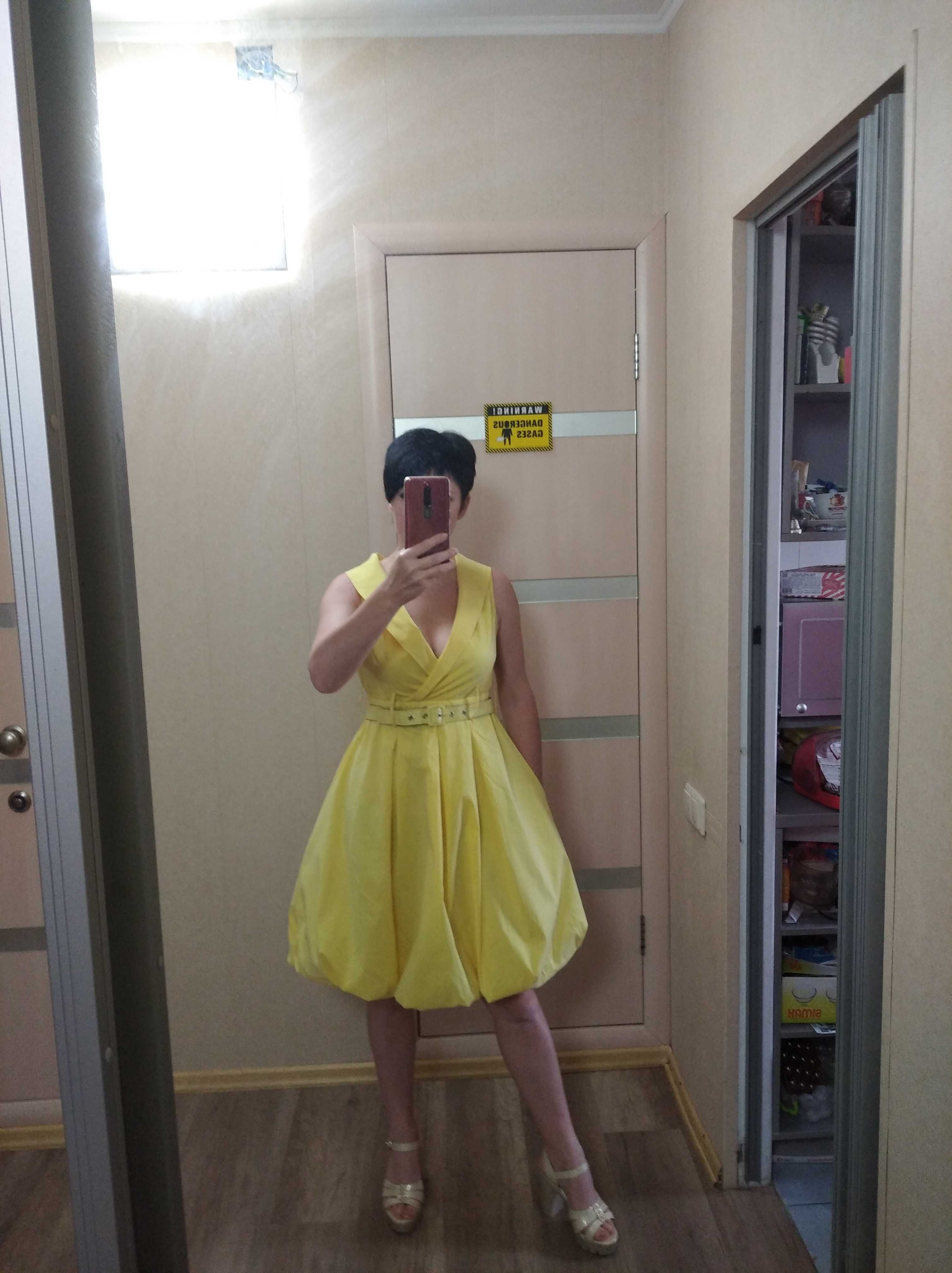 Платье винтажное, в стиле 60-х, жёлтое