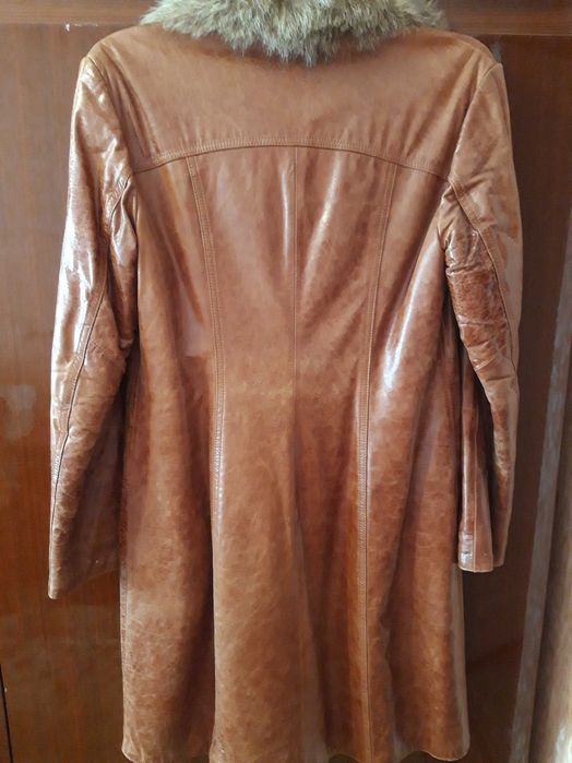 Женская дубленка