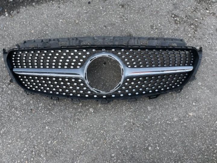 Grelha Mercedes 238