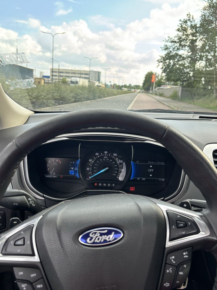 Ford fusion 2.0 Ecoboost 240km