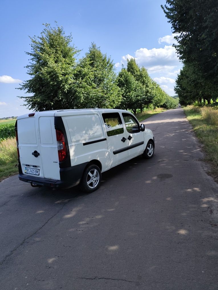 Фіат Добло пасажир максібаза