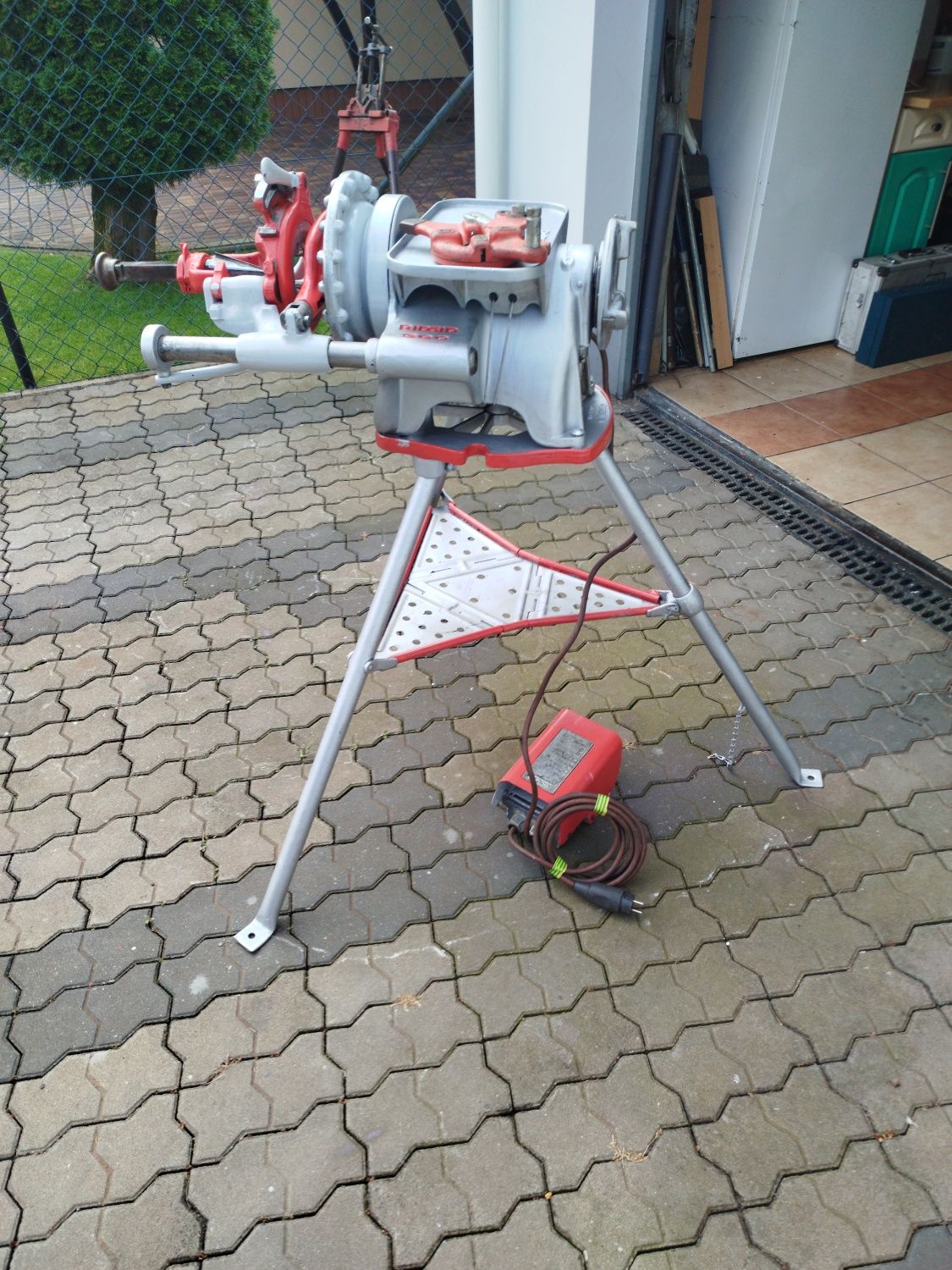 Gwintownica elektryczna Ridgid 300 A Napęd do Rowkarki Wolne obroty