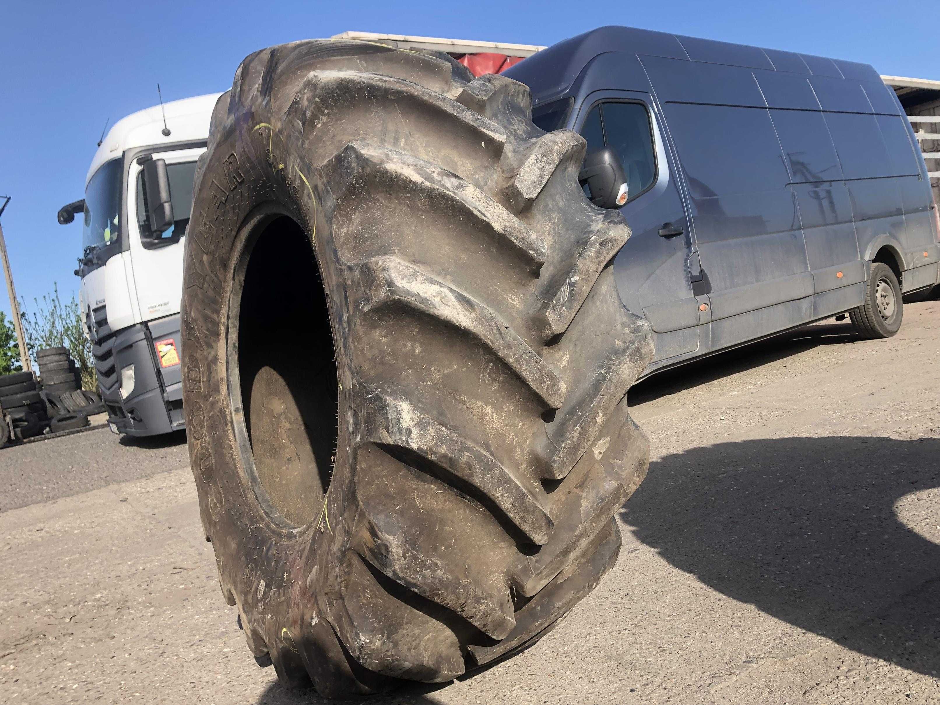 Opona Używana 600/65r28 Goodyear Radial 85% Bieżnika