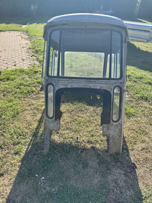 Kabina do ciągnika ursus c330