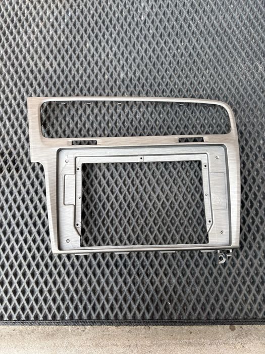 Рамка магнитолы golf 7 10 дюймов