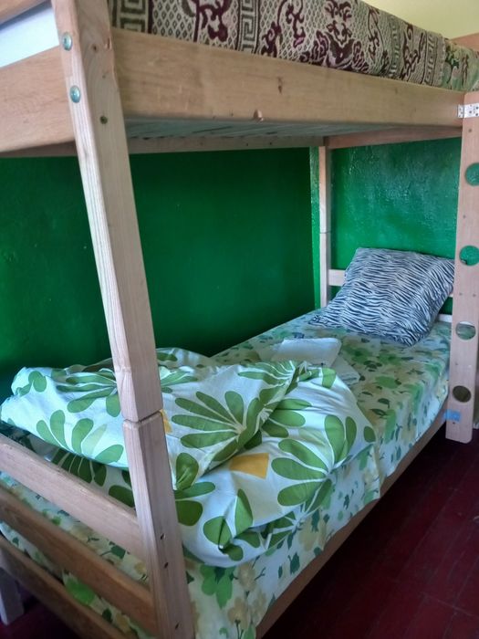 Проживання подобово Миронівка,ліжко-місце 250гр.