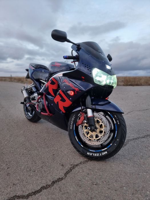 Продам Honda CBR 919 RR 1999 року