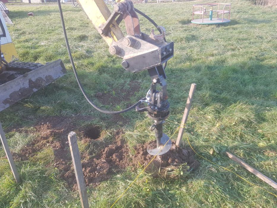 Uslugi wiertnica, wiercenie, minikoparka, wynajem. Ogrodzenie, slupki.