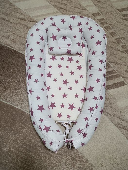 Продам в відмінному стані кокон і дитячу ванночку з матрасиком+ речі