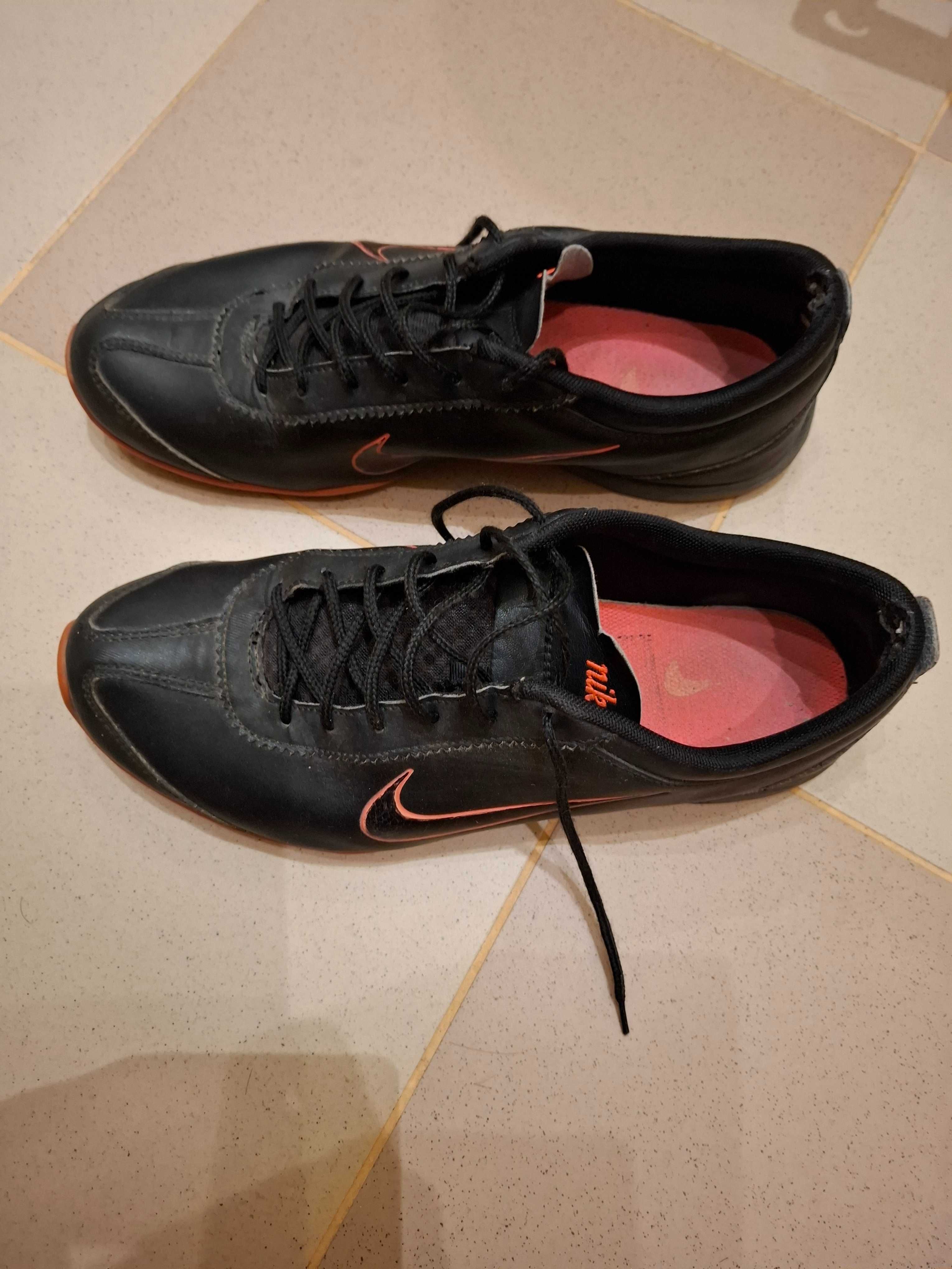 Sprzedam adidasy damskie nike 41