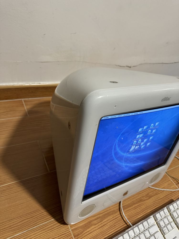 Apple eMac PowerPC G4