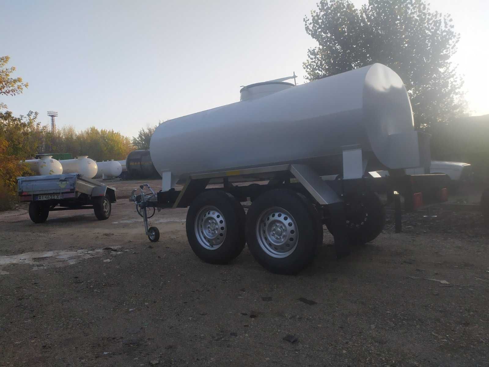 Прицеп -цистерна для питьевой вады 1500л
