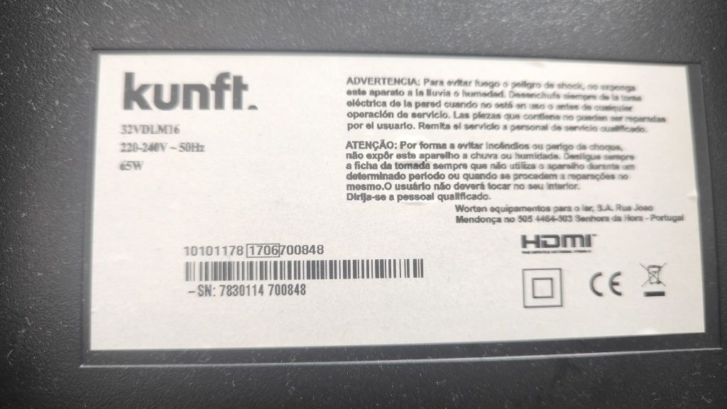 TV LCD Kunft 32'' com comando e suporte de parede