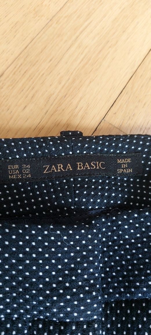 Spodnie marki ZARA BASIC