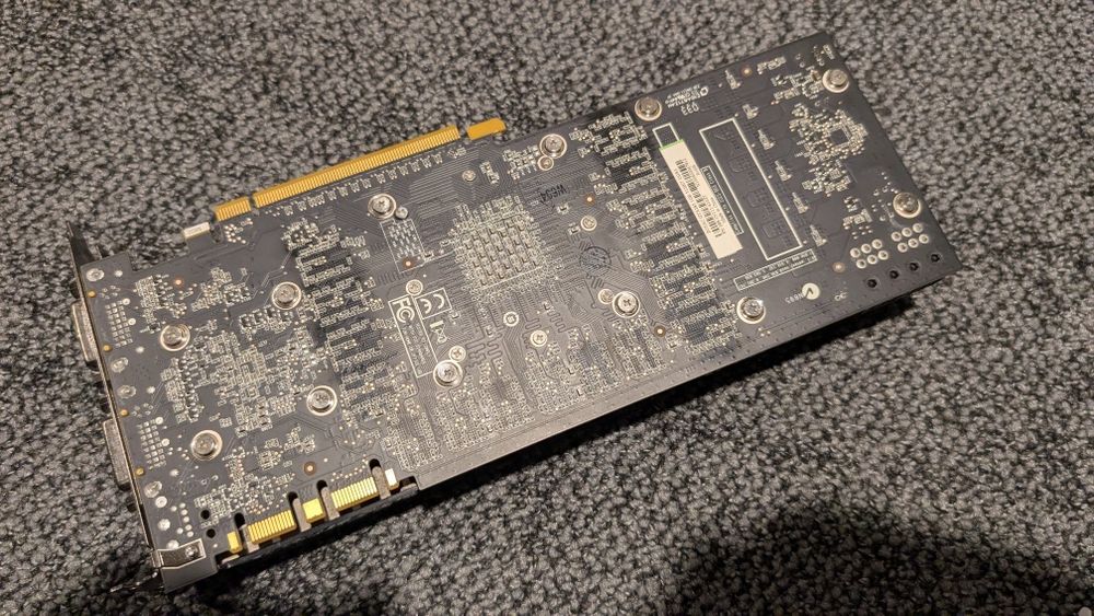 Karta graficzna ZOTAC GTX285 1GB 512BIT DDR3