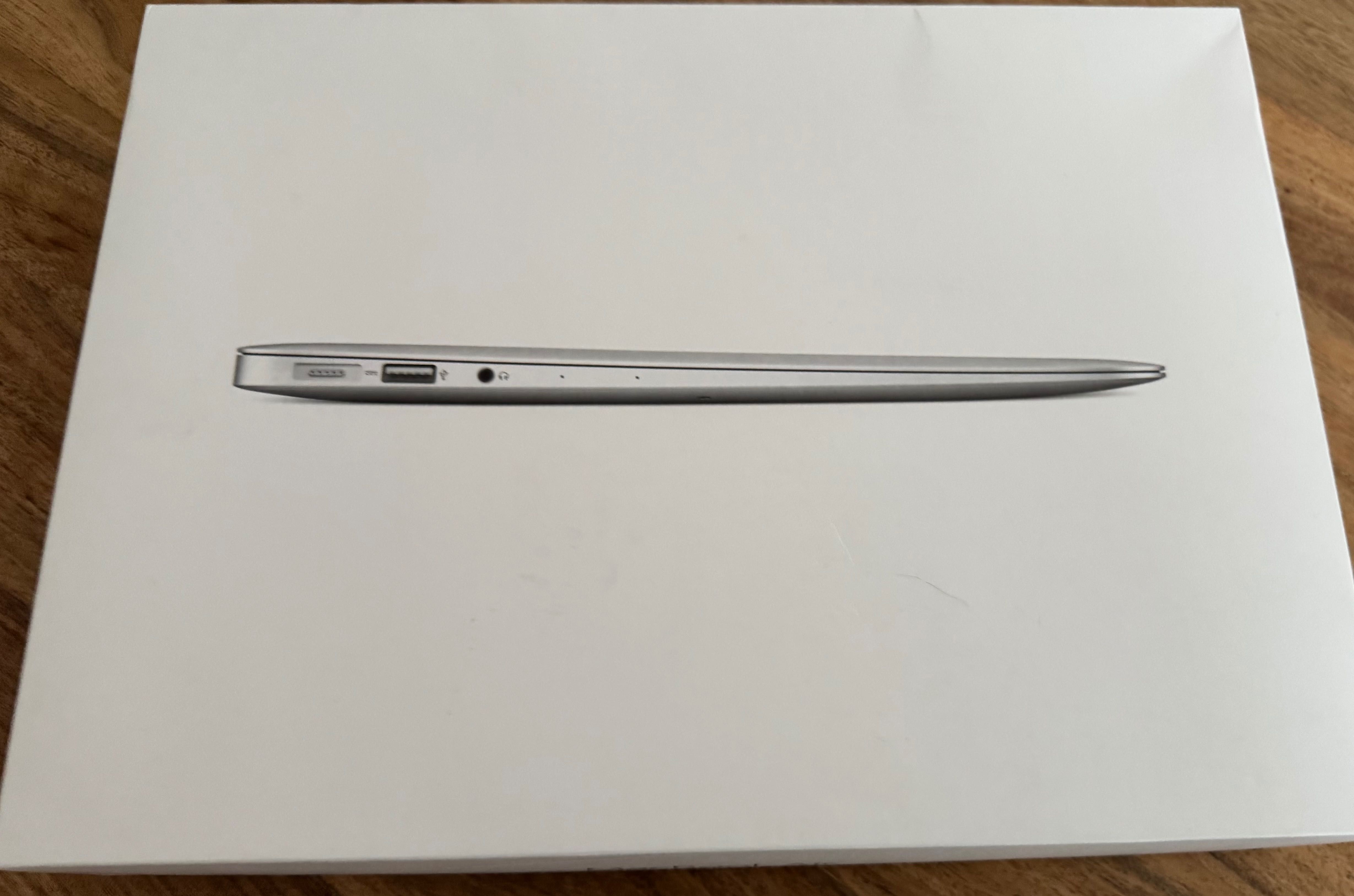 MacBook Air 13-inch