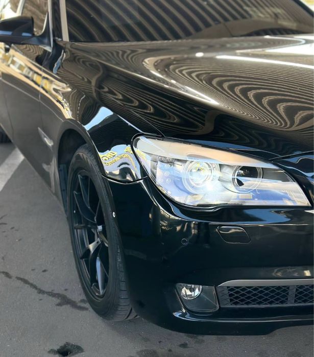 Продам BMW F01 740IL